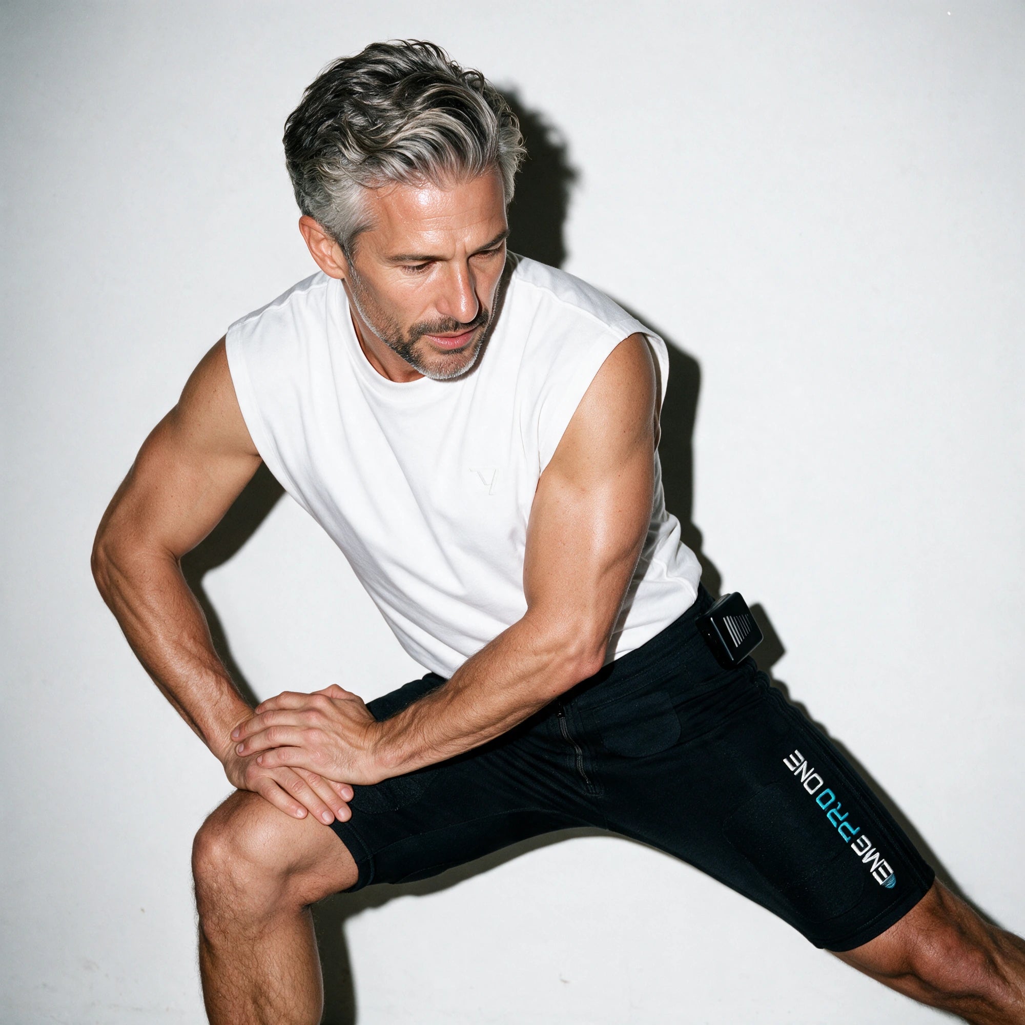 EMS Sixpack & Thigh Sculptor 1x EMS Shorts 1x Control Box - EMS PRO ONE SPORTS TRADING L.L.C